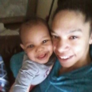 Meet your Posher, Ronell